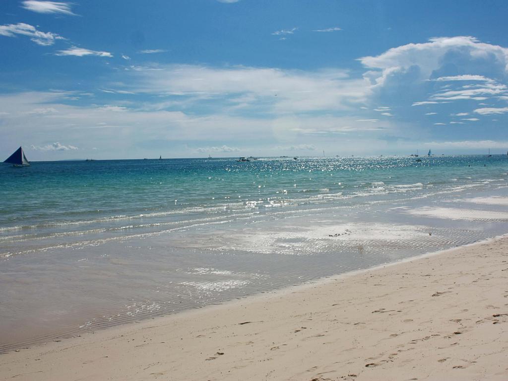 Il Mare Sakura Resort Boracay Balabag  Exterior photo